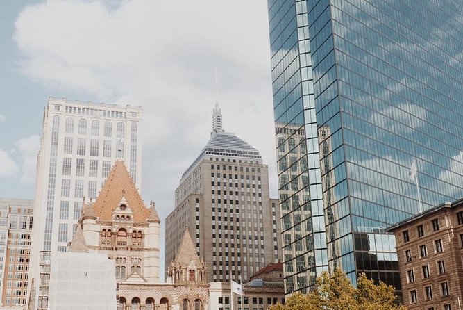 Guided Walking Tour of Copley Square to Downtown Boston Freedom Trail - Joining the red line at the Massachusetts State House