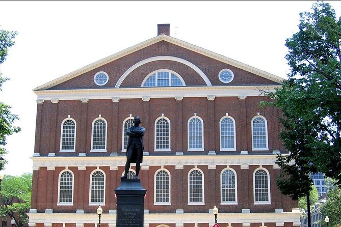 Highlights of Boston Private Tour - The Boston Public Garden and its city stories