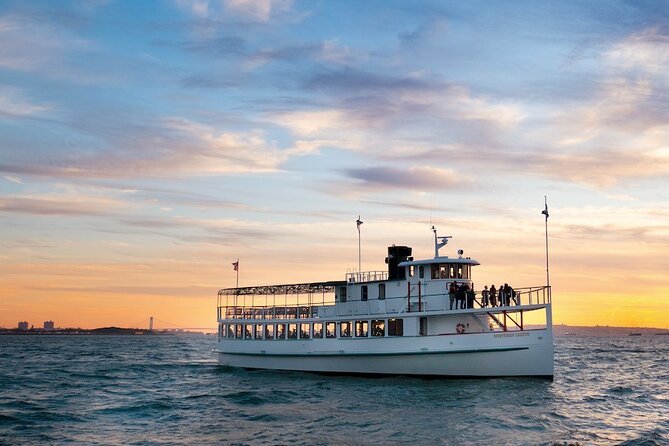 Holiday Sunset Cruise in Boston Harbor - A holiday cruise that works best after dark