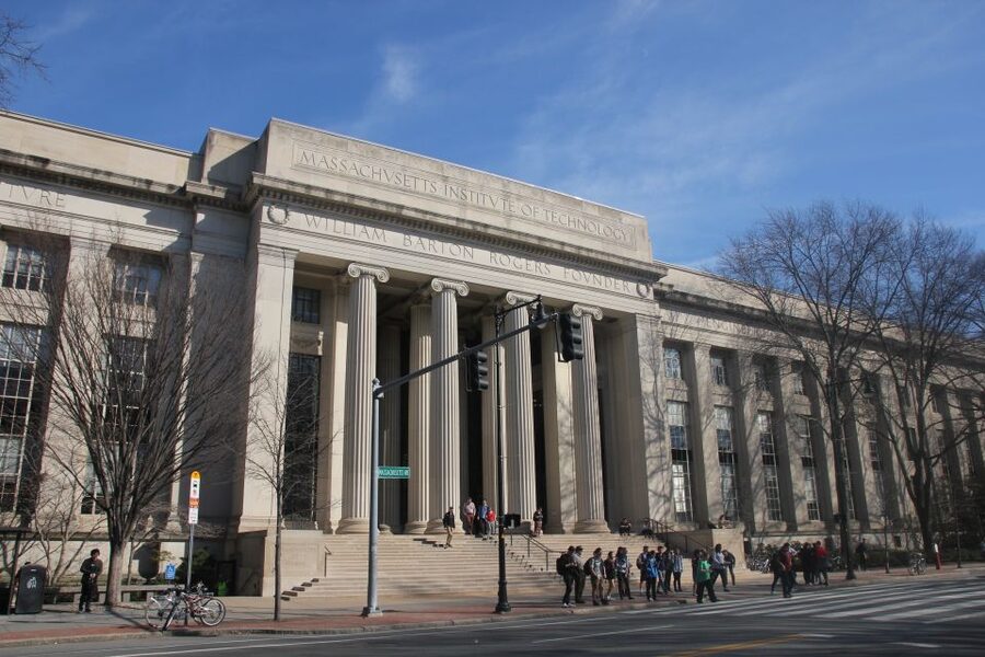 Massachusetts Institute of Technology Public Tour - MIT’s famous alumni and inventive culture