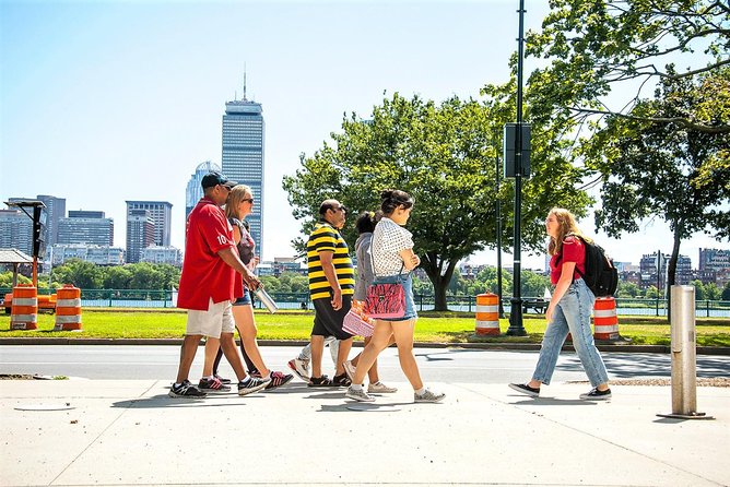 MIT Campus Guided Walking Tour - Why a student guide changes the MIT experience