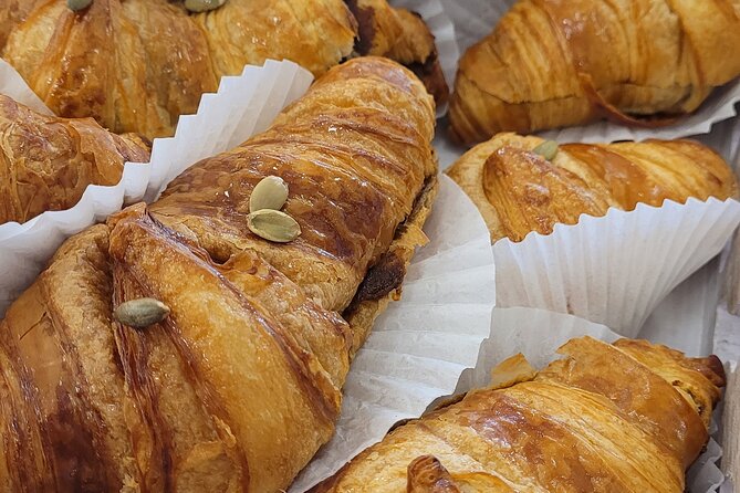 Morning Walks with Salem Food Tours - Why the group size and timing matter