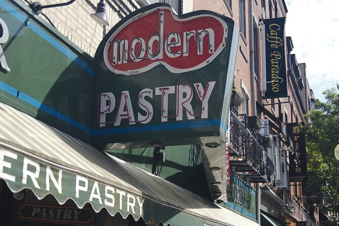 North End Bakery & Cafe Tour - Why a North End pastry walk works so well