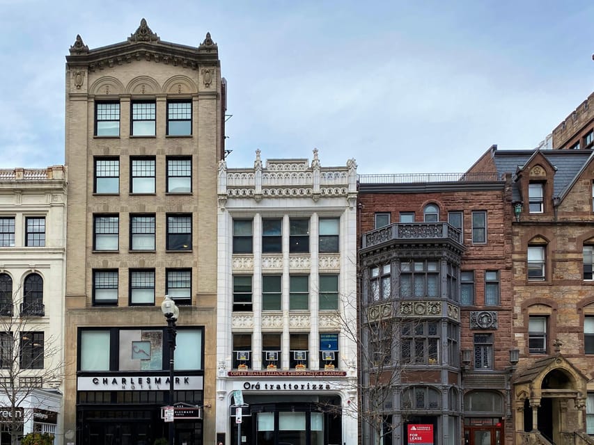 Old Boston: Beacon Hill & Back Bay Walking Tour in French - What the French-language format adds