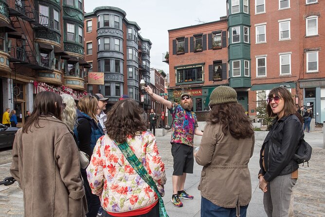 Pizza Beer and Paul Revere Tour - Finding local bars instead of a standard pub route