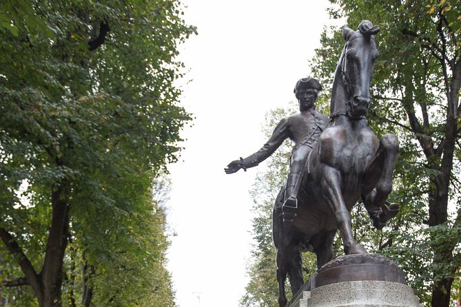 Pizza Beer and Paul Revere Tour - Small-group access to back alleys and views