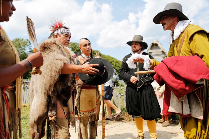 Plimoth Patuxet Museums - Walking through the 17th-Century English Village