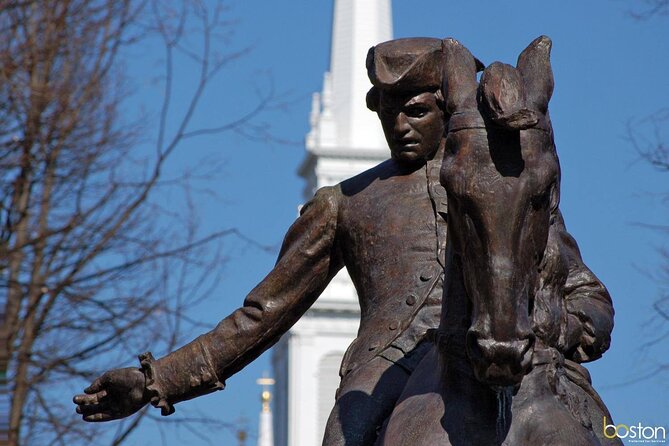 Private City Tour of Boston, Lexington, and Concord - Boston Public Garden and Acorn Street