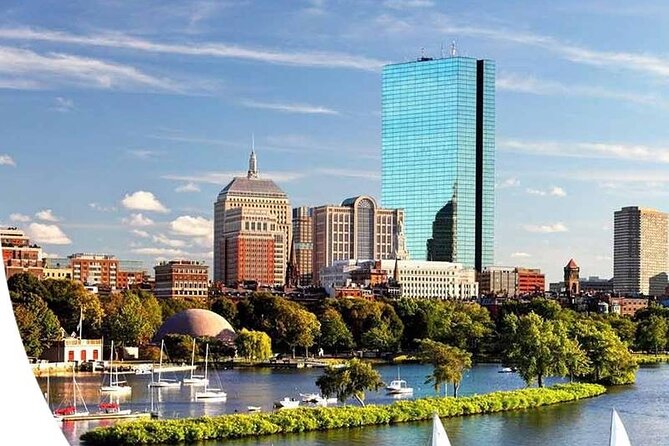 Private City Tour of Boston, Lexington, and Concord - Harvard Yard, the Harvard Art Museums, and MIT