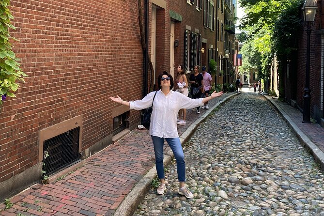 Private Walking Tour from Boston to Beacon Hill Freedom Trail Harborwalk - The State House and Boston’s political center