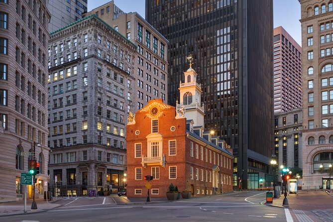 Rebels and Red Coats; Tales of the Revolution - What the humor and scavenger hunt add