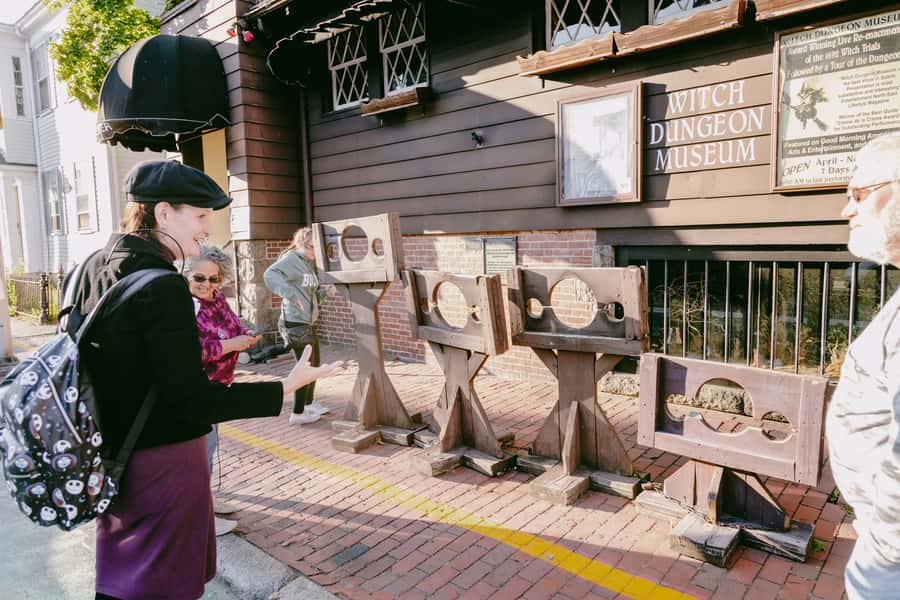 Salem: 1692 Witchcraft Trials Walk - Meeting at Central Street