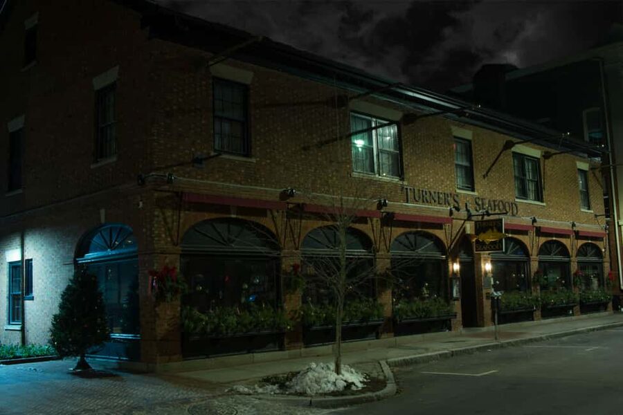Salem: Boos and Brews Haunted Pub Crawl - Witchcraft, murder, tunnels, and bootleggers