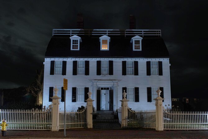 Salem Booze and Brews Haunted Pub Crawl by US Ghost Adventures - Why this Salem night works best after dark