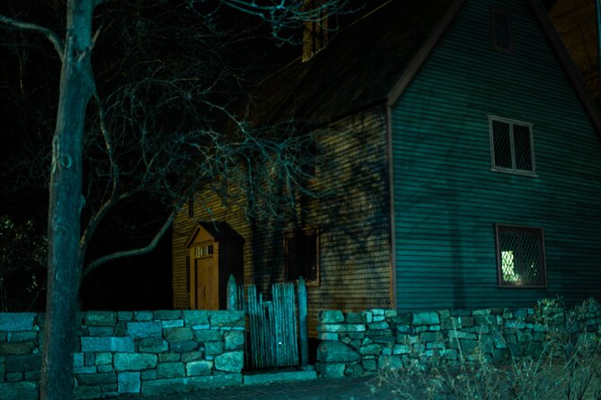 Salem Booze and Brews Haunted Pub Crawl by US Ghost Adventures - The Joshua Ward House and Salem’s darkest stories
