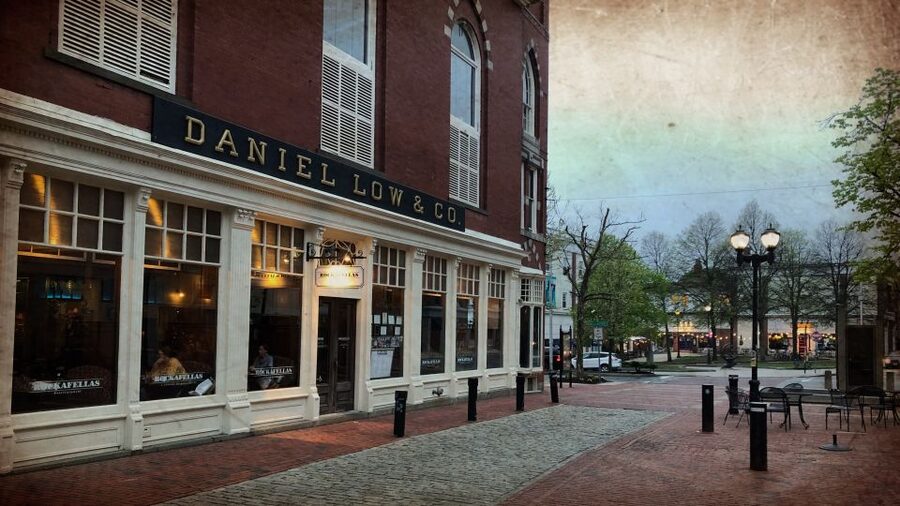 Salem: Haunted Footsteps Ghost Tour - Storytelling is the real attraction