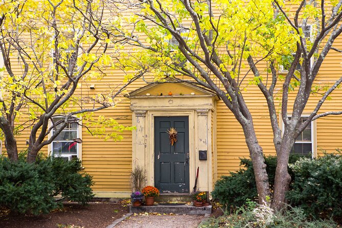 Salem Merchants and Mansions Guided Architecture Walking Tour - Derby House shows how Georgian style signaled money