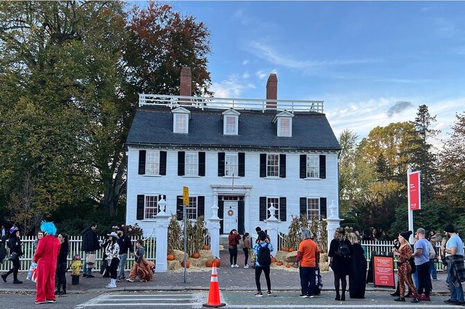 Salem Movie Magic Tour: Hocus Pocus and Bewitched locations - Key points to know before you book
