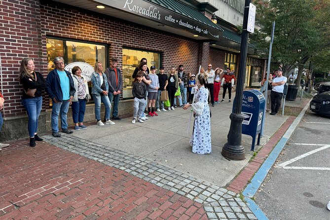 Salem Movie Magic Tour: Hocus Pocus and Bewitched locations - The guide can make or break the experience