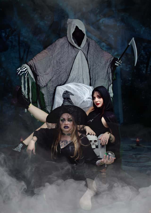 Salem: Ultimate Dead of Night Walking Ghost Tour - Salem after dark, with the witch-trial story pushed aside