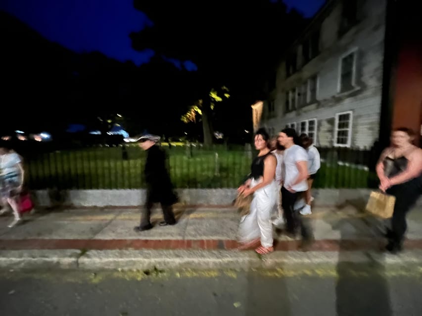 Salem: Vampires and Ghosts Walking Tour with Haunted Objects - Restaurants, shops, and Salem’s modern ghost stories