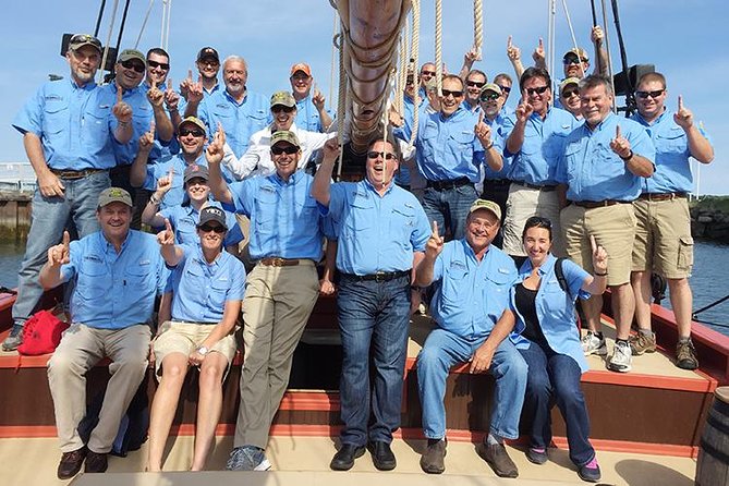 Schooner Fame Sailing Tour - Day sail or sunset trip?
