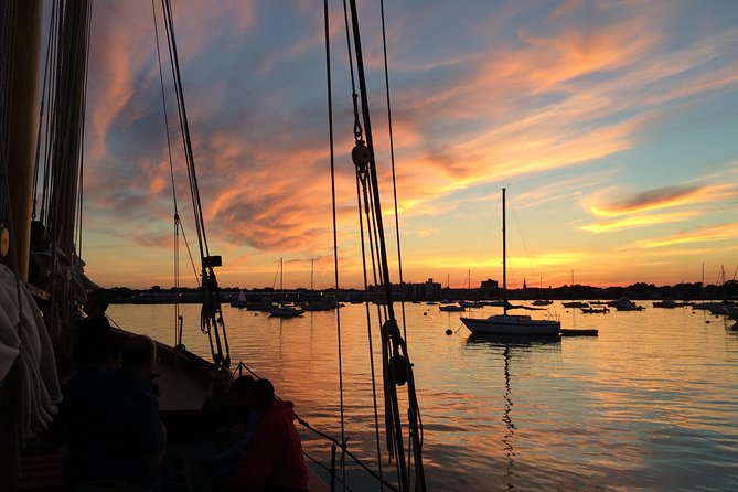 Schooner Fame Sailing Tour - Comfort, seating, and safety