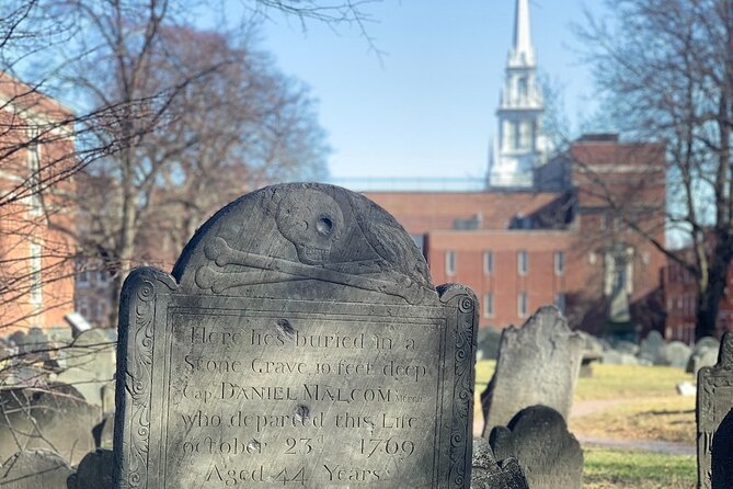 Self-Guided Audio Tour of Boston North End - The Prado, Paul Revere’s statue, and two lanterns