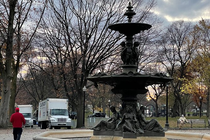 Self-Guided Boston Christmas Tour - A quick look at Boston’s third-oldest burying ground