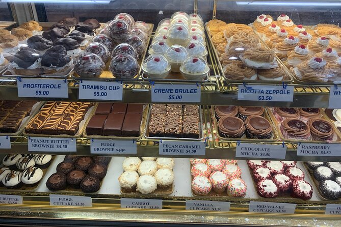 Self Guided "The North End Pizza, Cannoli and Picnic" Solo Walking Tour - Bova’s Bakery and the Cannoli Stop
