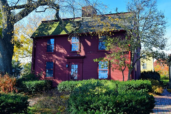 Ultimate Historic Salem and Witch Trials Self-Guided Walking Tour - What this Salem walking tour is really like