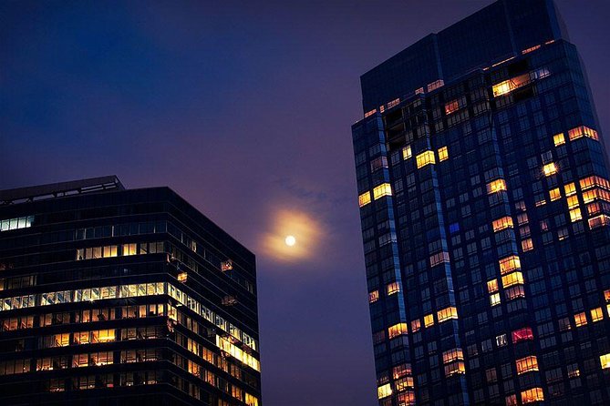 Underground Boston Ghost Tours: Gravestones & Gunpowder - The John Adams Courthouse and ghosts of justice